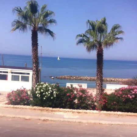 Edificio Cannizzo Apartment Scoglitti